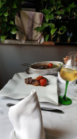 Aux Deux Clefs food